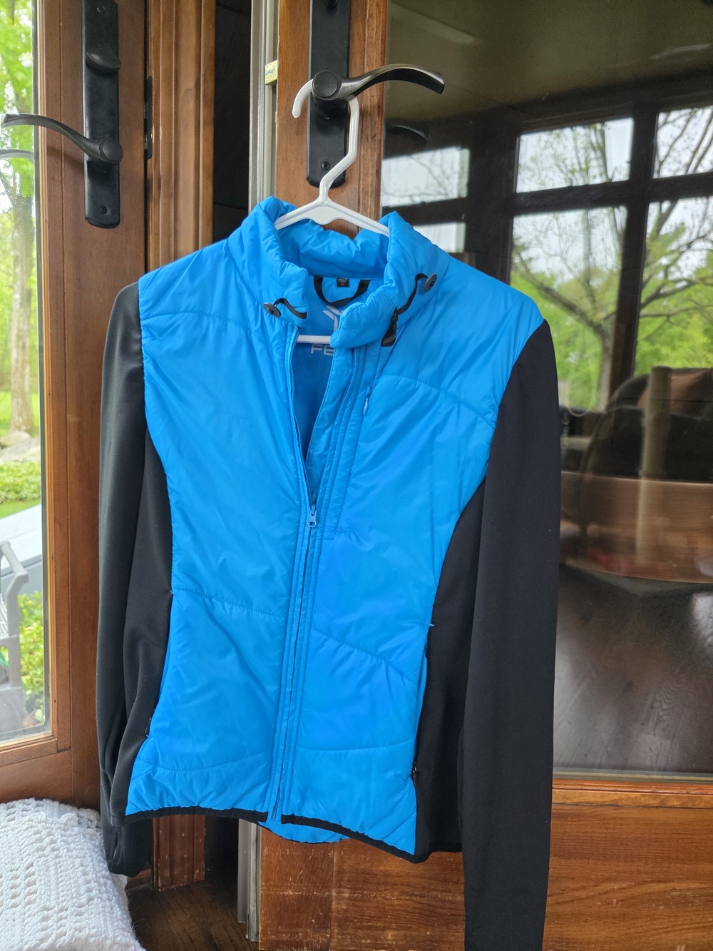 Women’s Fera Aqua Blue & Black Hybrid Puffer Jacket Size Medium